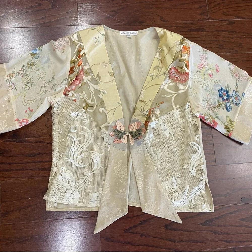 Vtg Spencer Alexis Top Kimono Boho Lace Embellished Silk Mixed Media Floral M - Picture 1 of 5